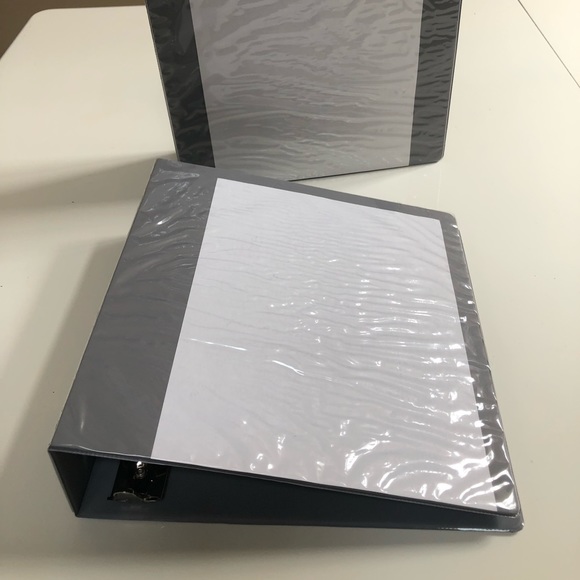 SET of 2 binders - 3 inch - Picture 3 of 11